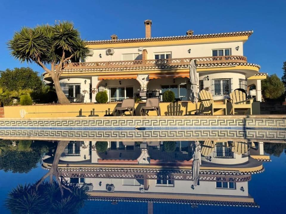 Casa Nuestro Sueno Bed & Breakfast Viñuela Eksteriør bilde