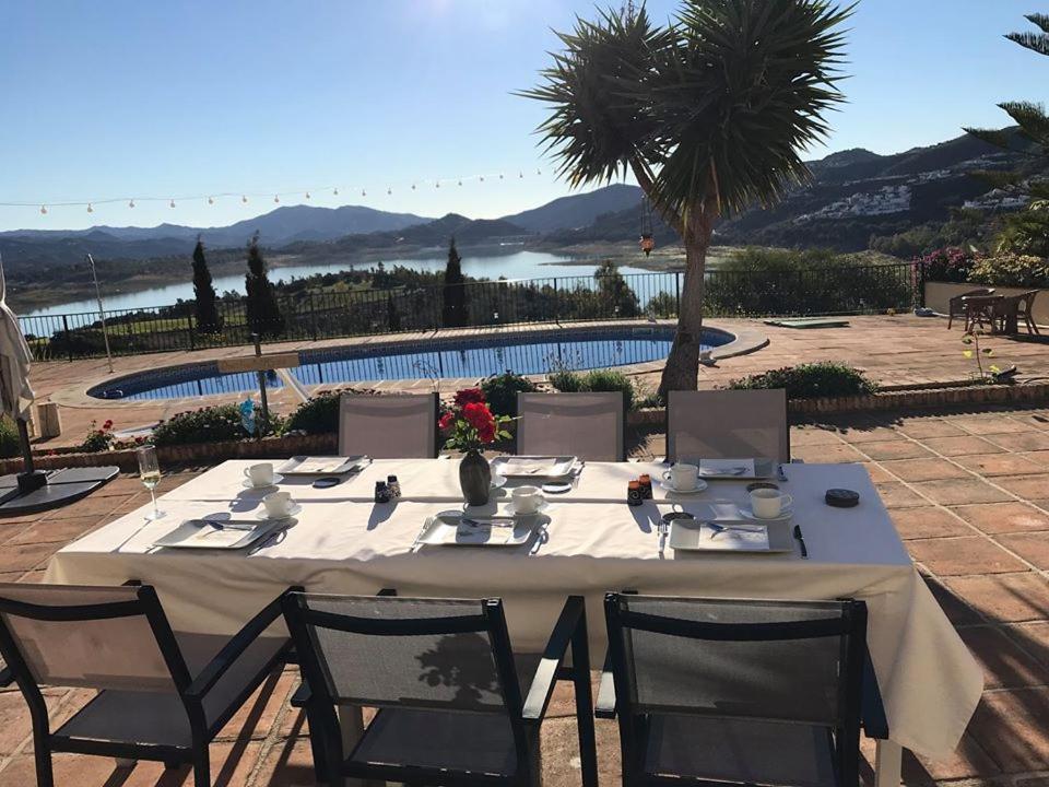 Casa Nuestro Sueno Bed & Breakfast Viñuela Eksteriør bilde